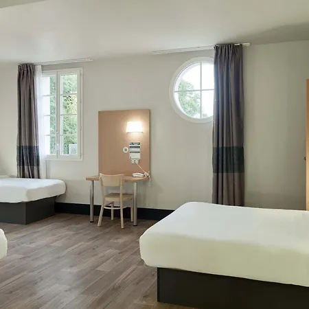 Hotell Pres De Disneyland Paris 2*